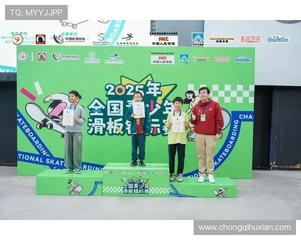 南京飞盘队在滑板精英赛中的耐力表现引发热议与思考 南京飞盘队在滑板精英赛中的耐力表现引发热议与思考