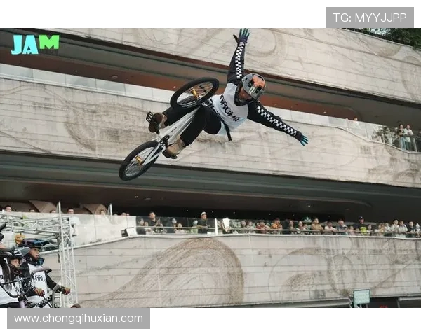 深圳极限运动队在世界滑板锦标赛中的辉煌突破与成长之路 深圳极限运动队在世界滑板锦标赛中的辉煌突破与成长之路